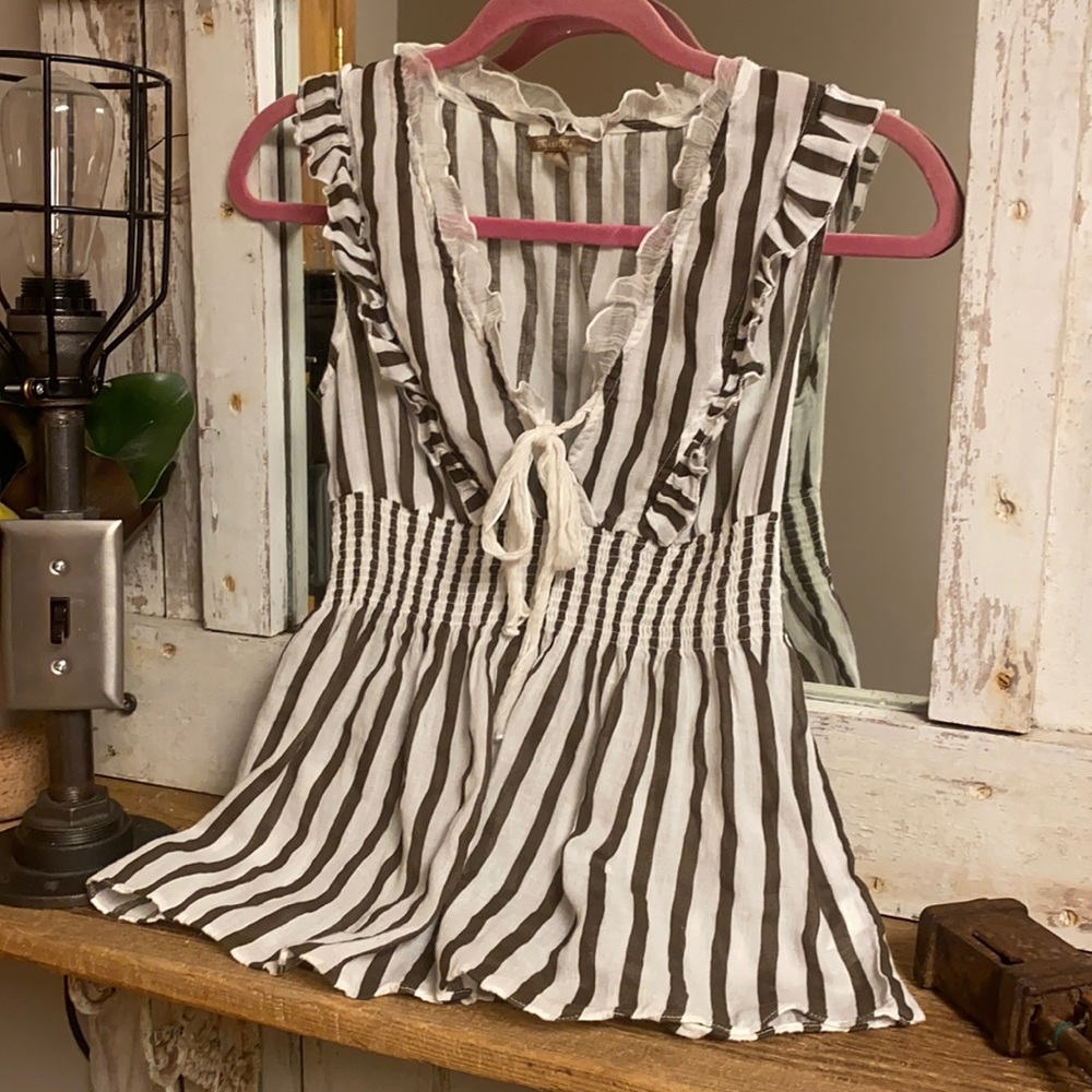 👚HOST PICK👚Ruffled Miss Me Top